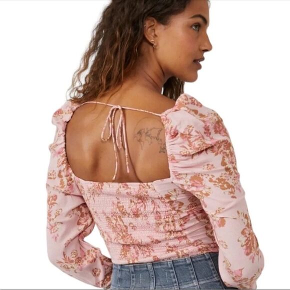 NWT $98 Free People Hilary Printed Top Pink Combo Smocked Back Blouse Size Small - Picture 4 of 6